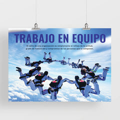 Trabajo en equipo (Afiche Moderno)